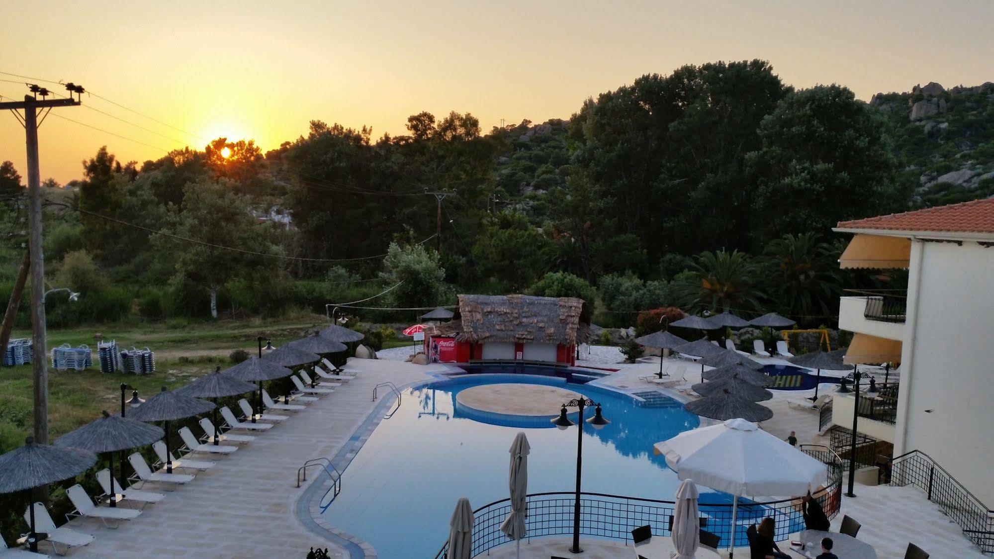 Hotel Makednos Нікіті Екстер'єр фото